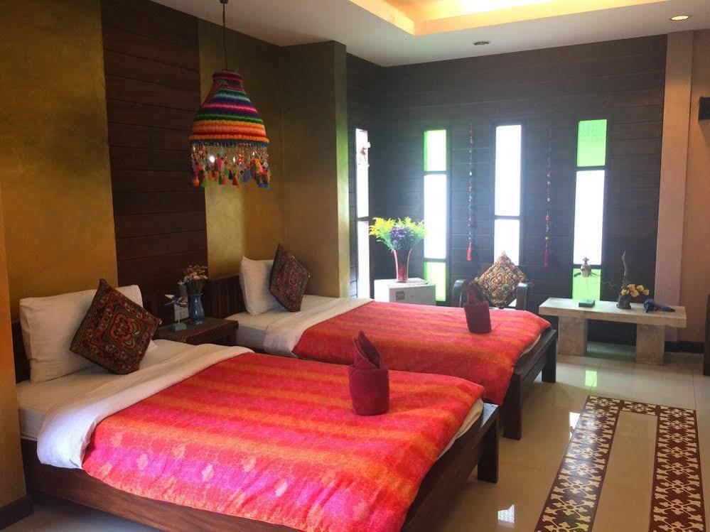 Soi One Boutique Bedrooms Pai Dış mekan fotoğraf