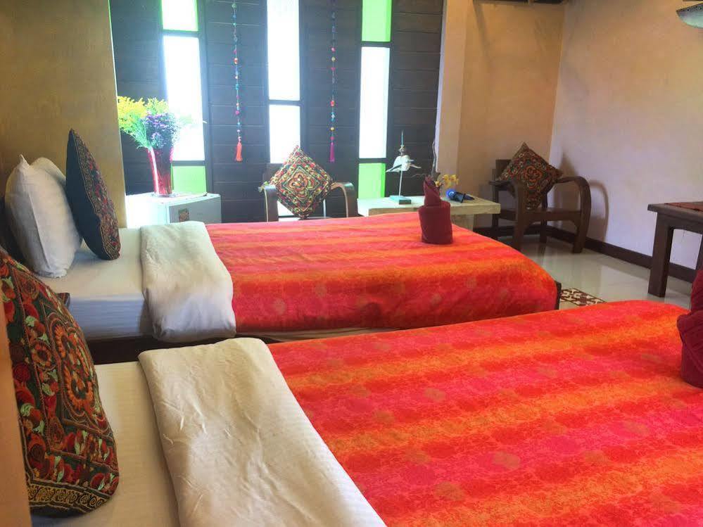 Soi One Boutique Bedrooms Pai Dış mekan fotoğraf